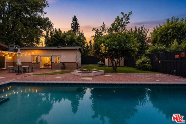 13509 Bassett Street, Valley Glen, CA 91405