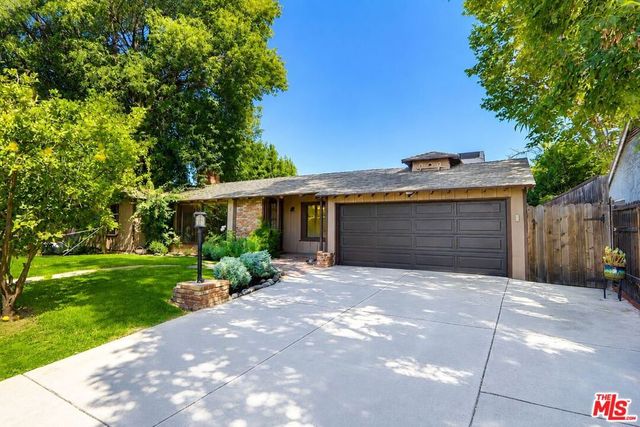 13509 Bassett Street, Valley Glen, CA 91405