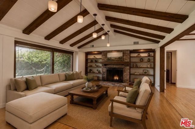 13509 Bassett Street, Valley Glen, CA 91405