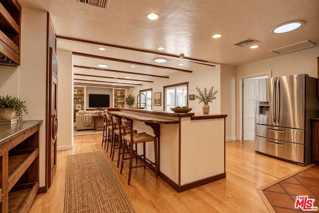 13509 Bassett Street, Valley Glen, CA 91405