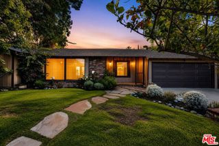 13509 Bassett Street, Valley Glen, CA 91405