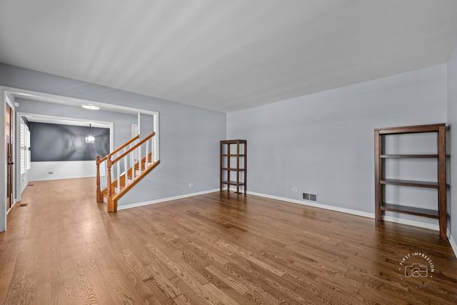322 Arlington Avenue, Naperville, IL 60565