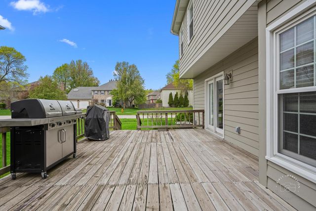 322 Arlington Avenue, Naperville, IL 60565