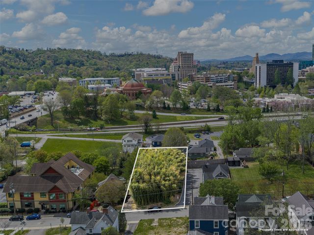 9999 Clayton Street, Asheville, NC 28801
