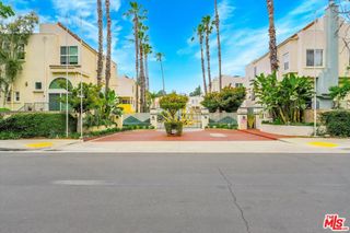 5455 Sylmar Avenue 501, Sherman Oaks, CA 91401
