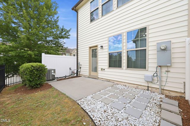 221 Irving Way, Durham, NC 27703