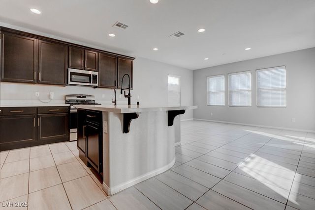 12847 Slipknot Street, Las Vegas, NV 89141