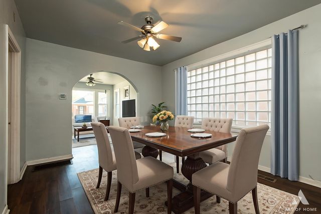 8136 S Manistee Avenue, Chicago, IL 60617