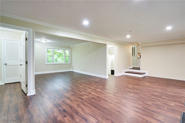 2635 Martin Road, Akron, OH 44333