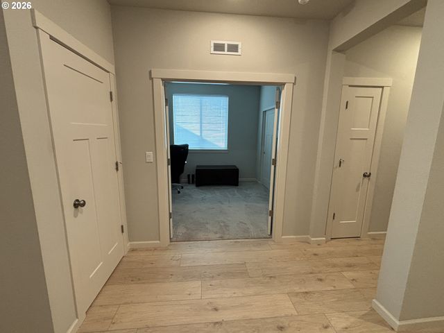 2832 S 7TH Way, Ridgefield, WA 98642