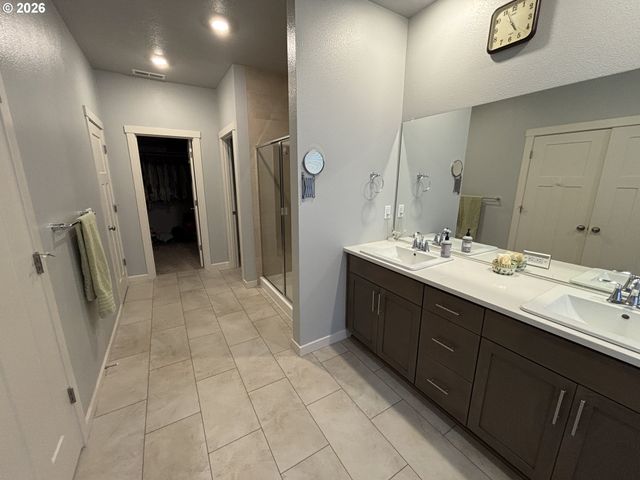 2832 S 7TH Way, Ridgefield, WA 98642