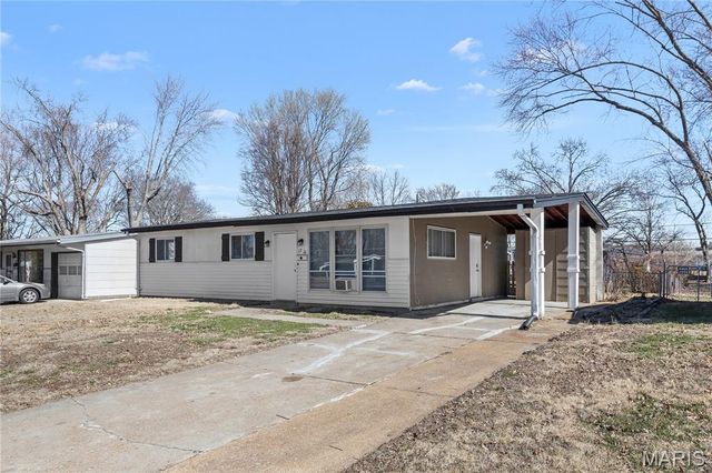 1710 Kay Drive, Florissant, MO 63031