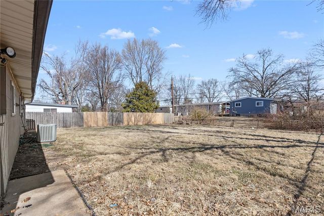 1710 Kay Drive, Florissant, MO 63031