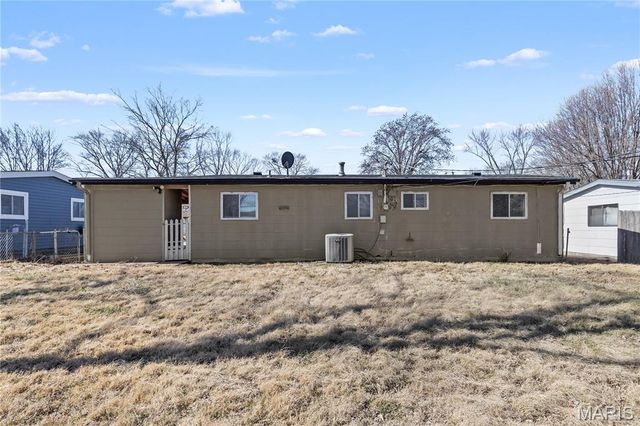 1710 Kay Drive, Florissant, MO 63031