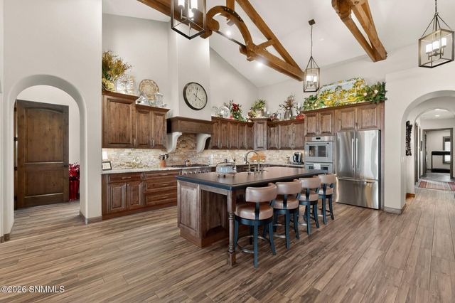 1610 Stone Ridge Court, Las Cruces, NM 88007