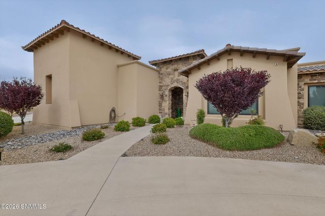 1610 Stone Ridge Court, Las Cruces, NM 88007