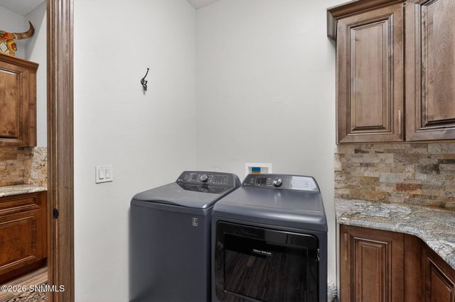 1610 Stone Ridge Court, Las Cruces, NM 88007