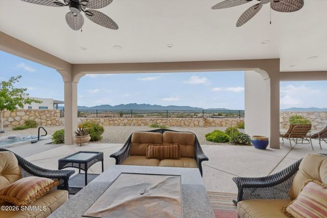 1610 Stone Ridge Court, Las Cruces, NM 88007