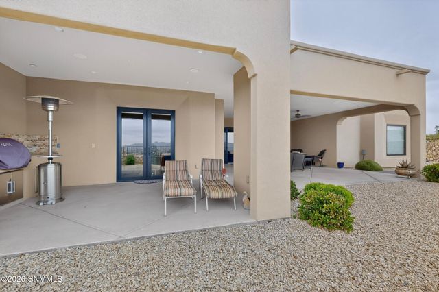 1610 Stone Ridge Court, Las Cruces, NM 88007