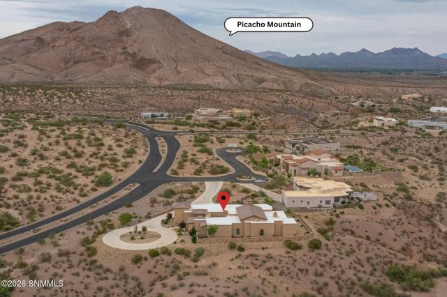 1610 Stone Ridge Court, Las Cruces, NM 88007