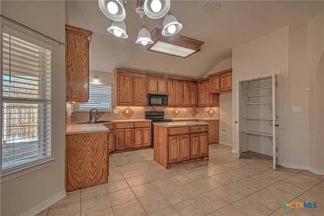 4930 Heather Marie, Temple, TX 76502