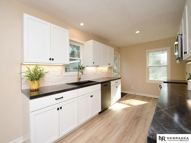 5426 Morningside Road, Fremont, NE 68025