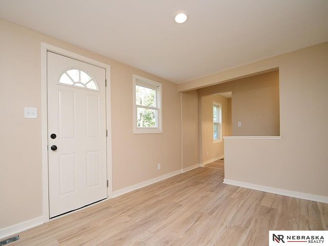 5426 Morningside Road, Fremont, NE 68025