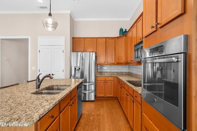 3389 Cresswind SW Parkway, Gainesville, GA 30504