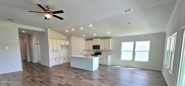 60 HARDWOOD Trail, Palm Coast, FL 32137