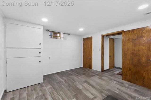 7476 Nightingale Street, Dearborn Heights, MI 48127