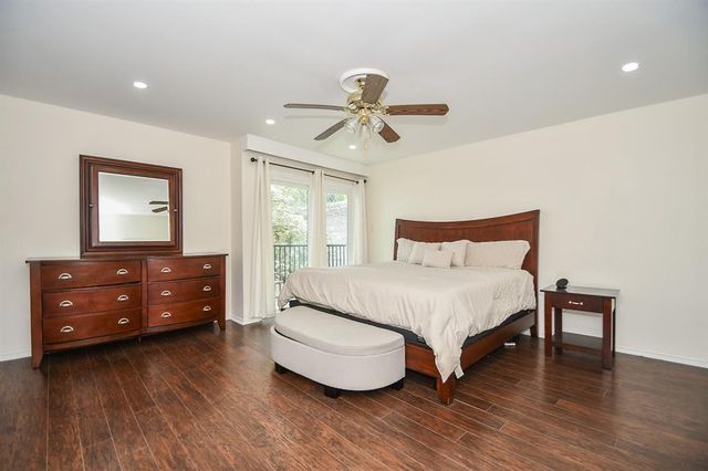 6304 Riverview Way, Houston, TX 77057