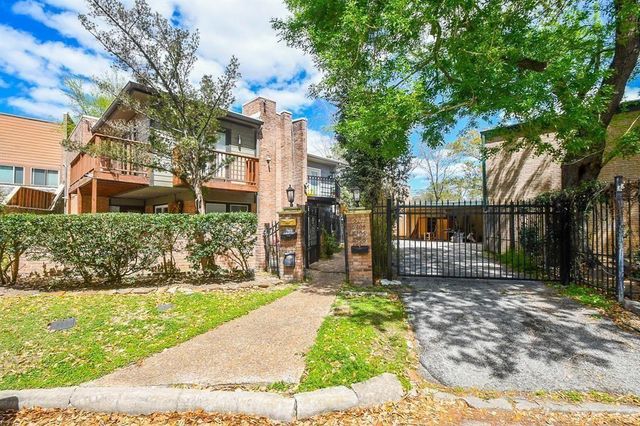 6304 Riverview Way, Houston, TX 77057