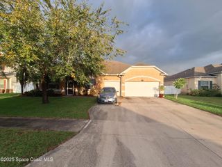 557 L M Davey Lane, Titusville, FL 32780
