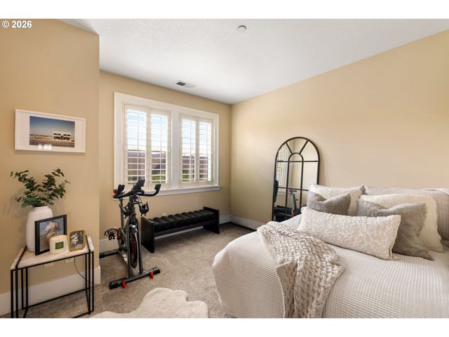 662 Sw TRILLIUM CREEK Ter, Portland, OR 97225