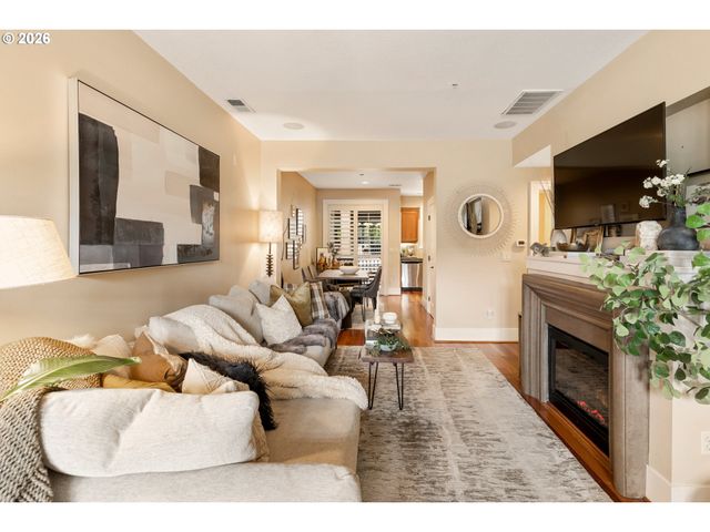 662 Sw TRILLIUM CREEK Ter, Portland, OR 97225