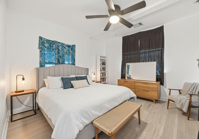 978 Saint Clair Street, Houston, TX 77088