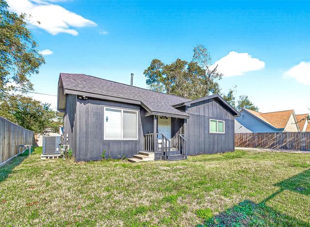 978 Saint Clair Street, Houston, TX 77088