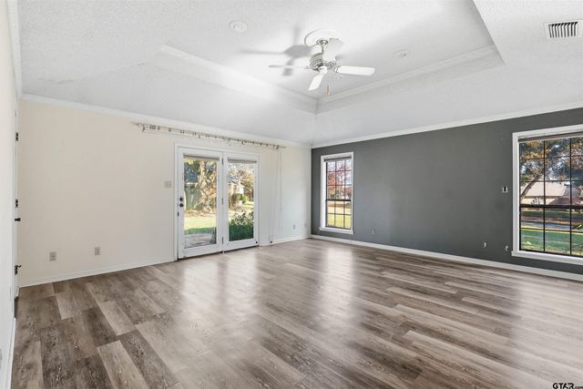 2506 CEDAR CREEk DR, Mt Pleasant, TX 75455