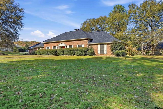 2506 CEDAR CREEk DR, Mt Pleasant, TX 75455