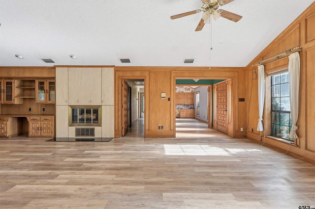 2506 CEDAR CREEk DR, Mt Pleasant, TX 75455