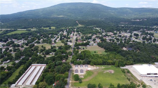 110 Witteville Road, Poteau, OK 74953