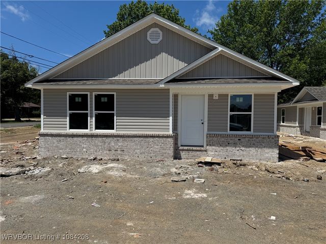 110 Witteville Road, Poteau, OK 74953