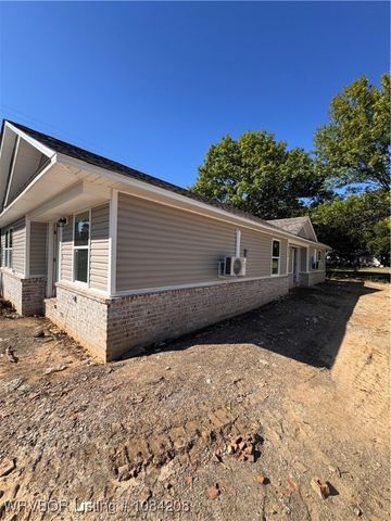 110 Witteville Road, Poteau, OK 74953