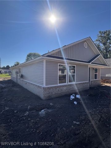 110 Witteville Road, Poteau, OK 74953