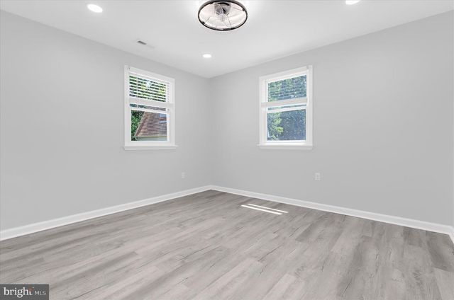 159 E DEEN AVE, Aberdeen, MD 21001