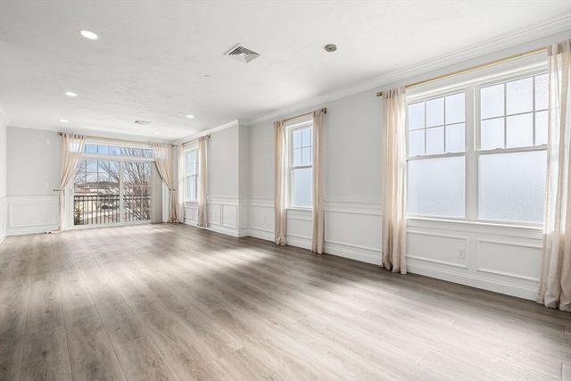 320 Middlesex Ave A207, Medford, MA 02155