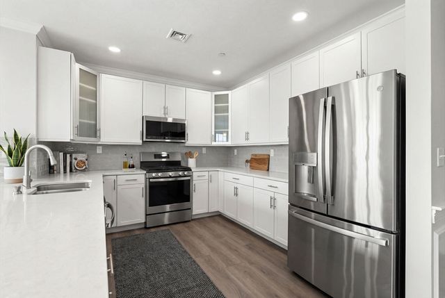 320 Middlesex Ave A207, Medford, MA 02155