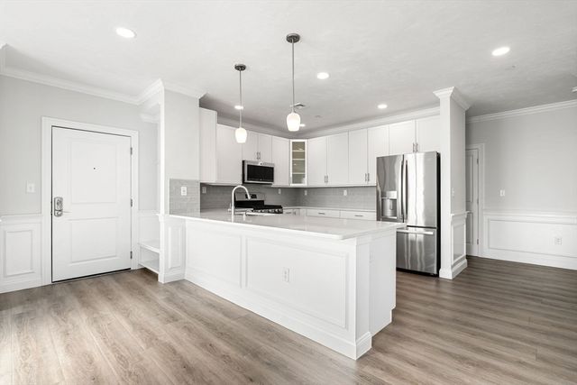 320 Middlesex Ave A207, Medford, MA 02155