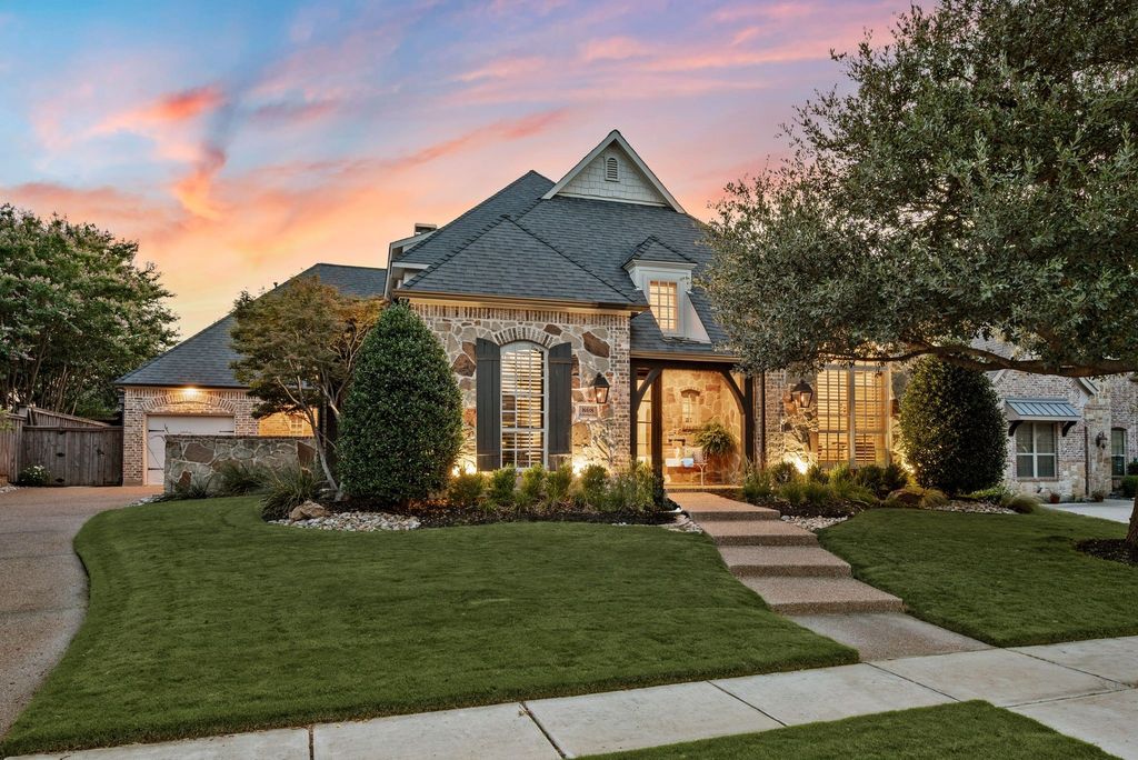 808 Lakeridge Drive, Keller, TX 76248