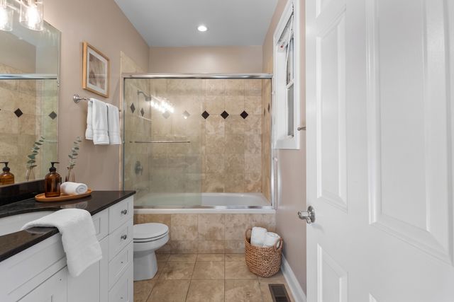 2717 N SOUTHPORT Avenue 1N, Chicago, IL 60614